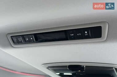 Минивэн Toyota Vellfire 2015 в 