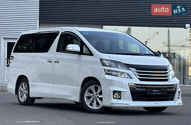 Минивэн Toyota Vellfire 2013 в 