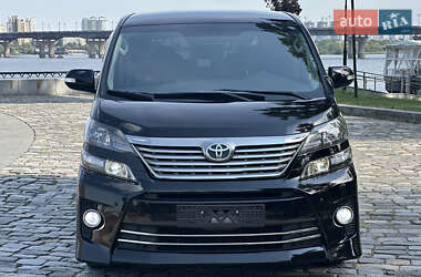 Минивэн Toyota Vellfire 2014 в 