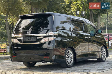 Минивэн Toyota Vellfire 2014 в 