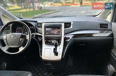 Минивэн Toyota Vellfire 2014 в 
