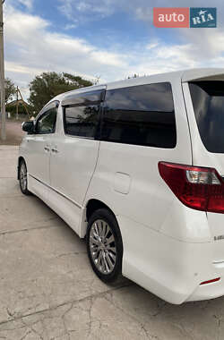 Минивэн Toyota Vellfire 2013 в 