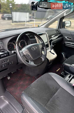 Минивэн Toyota Vellfire 2014 в 