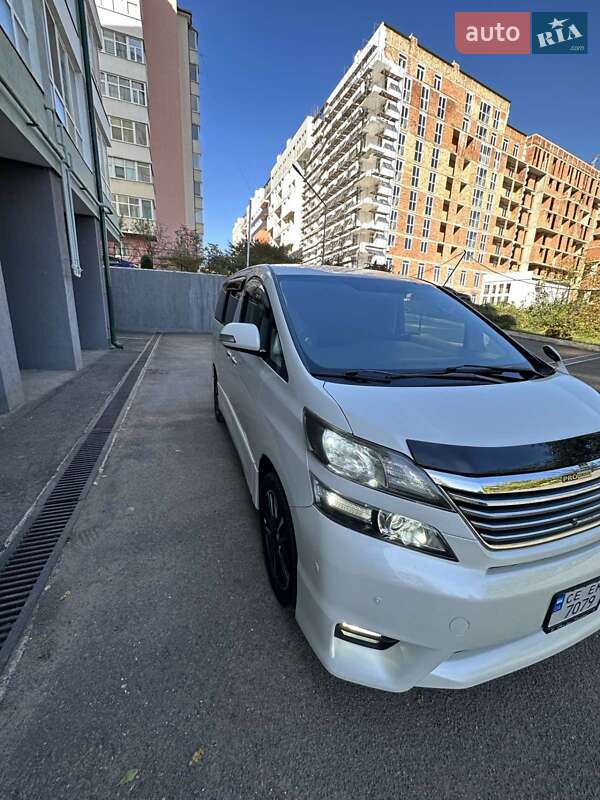 Минивэн Toyota Vellfire 2009 в Черновцах