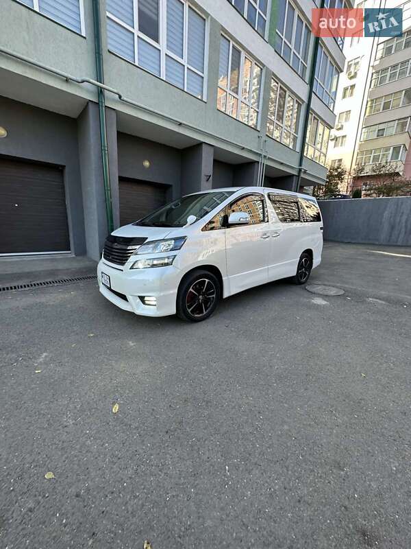 Минивэн Toyota Vellfire 2009 в Черновцах