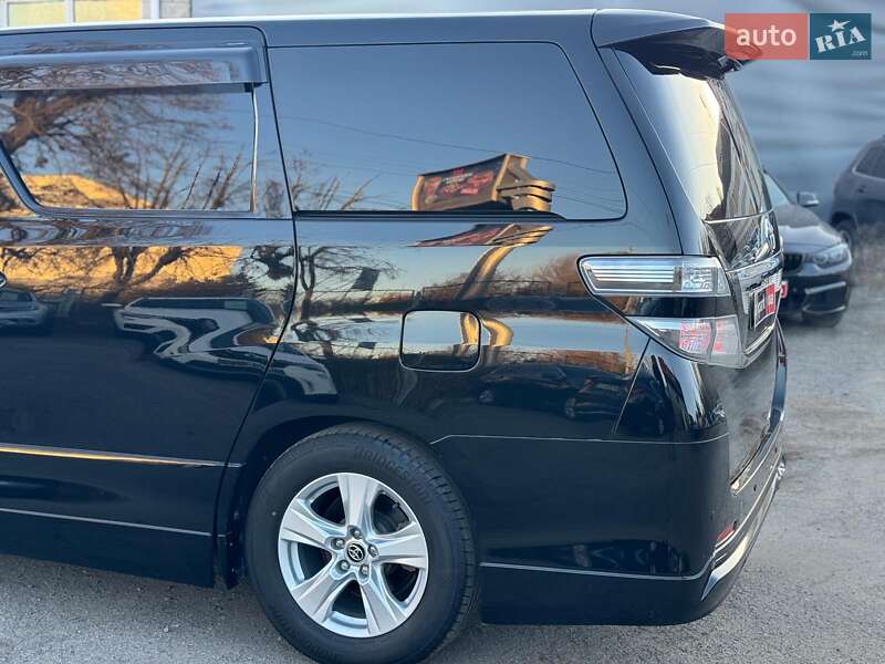 Минивэн Toyota Vellfire 2010 в Виннице