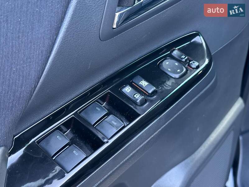 Минивэн Toyota Vellfire 2010 в Виннице