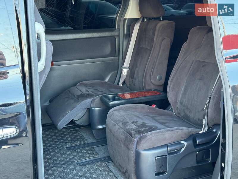 Минивэн Toyota Vellfire 2010 в Виннице