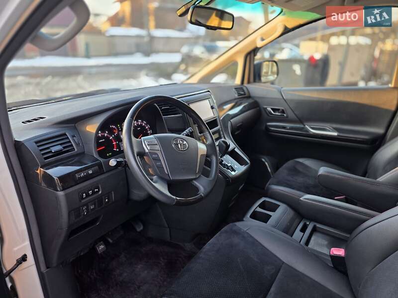 Минивэн Toyota Vellfire 2013 в Одессе