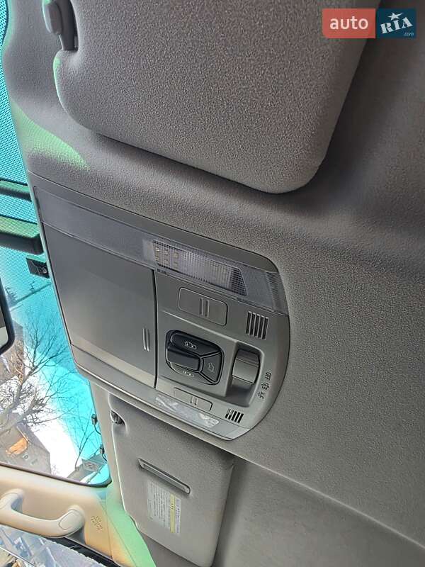 Минивэн Toyota Vellfire 2013 в Одессе