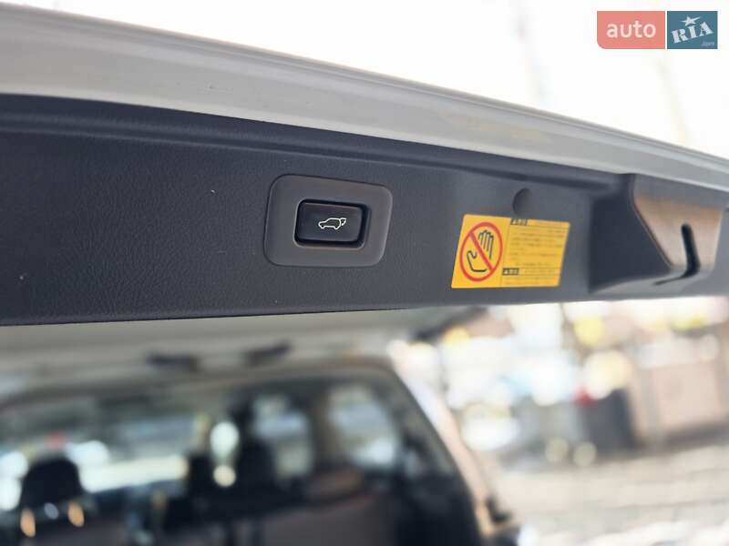 Минивэн Toyota Vellfire 2013 в Одессе