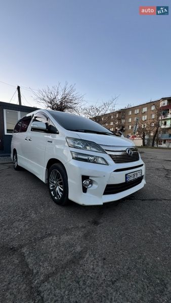 Минивэн Toyota Vellfire 2012 в Белгороде-Днестровском