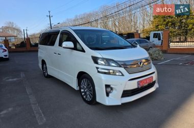 Мінівен Toyota Vellfire 2014 в Одесі