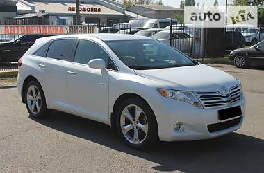 Позашляховик / Кросовер Toyota Venza 2012 в 