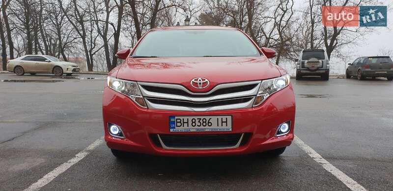 Позашляховик / Кросовер Toyota Venza 2013 в Одесі