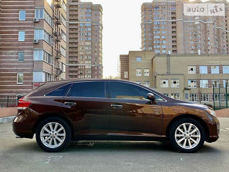 Універсал Toyota Venza 2010 в Києві