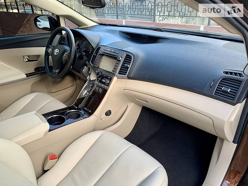 Універсал Toyota Venza 2010 в Києві