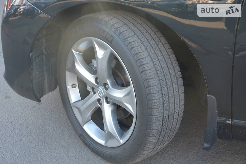 Позашляховик / Кросовер Toyota Venza 2015 в Одесі