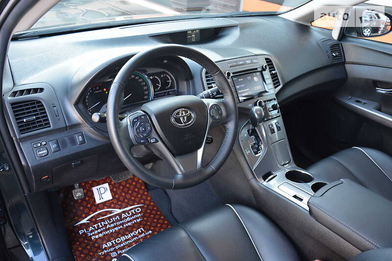 Позашляховик / Кросовер Toyota Venza 2015 в Одесі