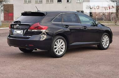 Позашляховик / Кросовер Toyota Venza 2012 в 