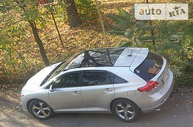 Позашляховик / Кросовер Toyota Venza 2010 в 