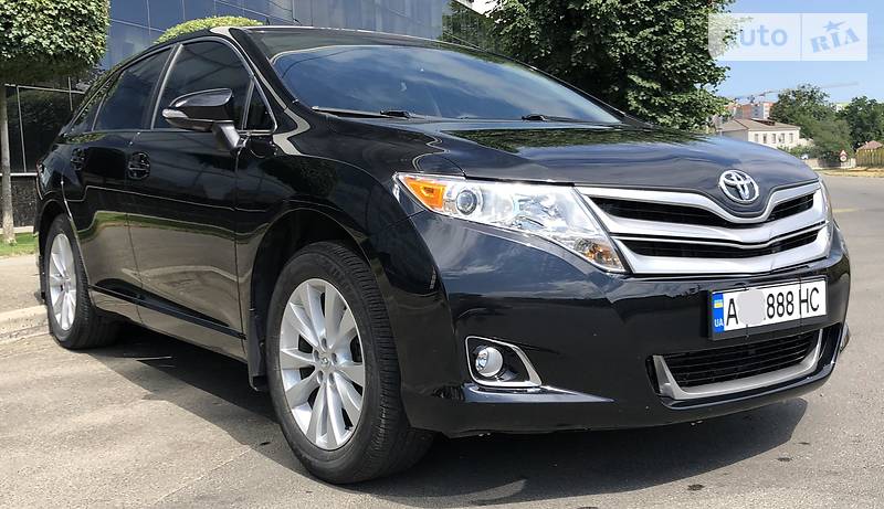Мінівен Toyota Venza 2015 в Києві