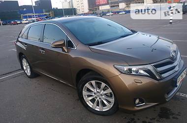 Позашляховик / Кросовер Toyota Venza 2013 в Харкові