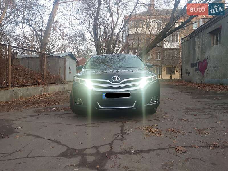 Внедорожник / Кроссовер Toyota Venza 2016 в Киеве