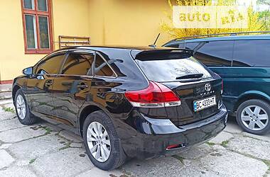 Позашляховик / Кросовер Toyota Venza 2013 в Івано-Франківську