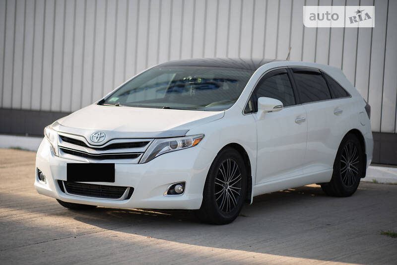 Універсал Toyota Venza 2013 в Чернівцях