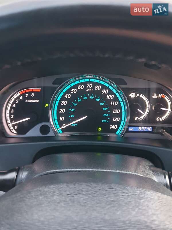Позашляховик / Кросовер Toyota Venza 2010 в Львові