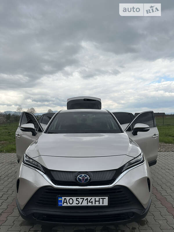 Внедорожник / Кроссовер Toyota Venza 2021 в Берегово