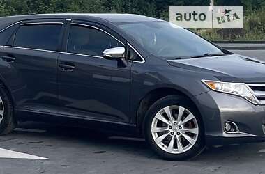 Позашляховик / Кросовер Toyota Venza 2014 в Луцьку