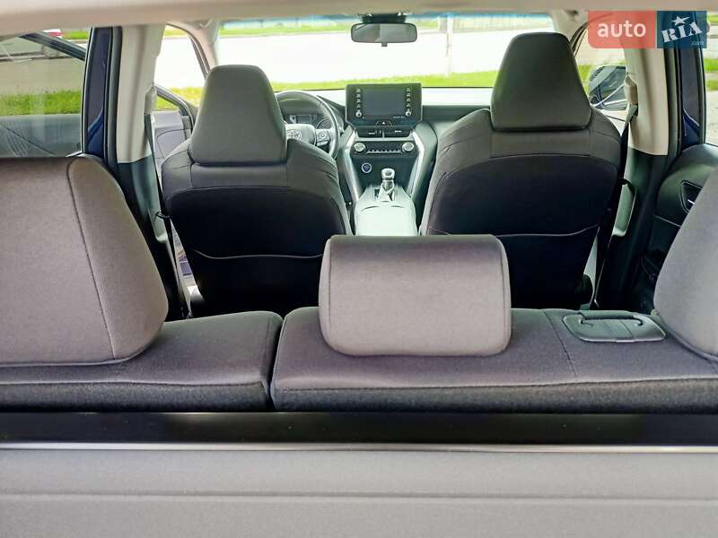 Позашляховик / Кросовер Toyota Venza 2020 в Львові