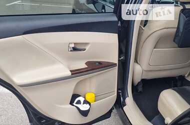 Внедорожник / Кроссовер Toyota Venza 2014 в 