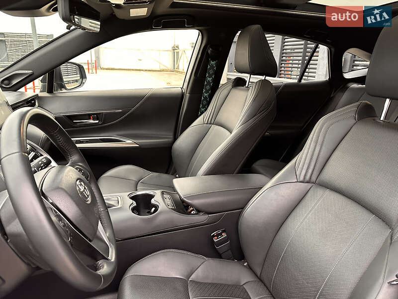 Позашляховик / Кросовер Toyota Venza 2021 в Києві