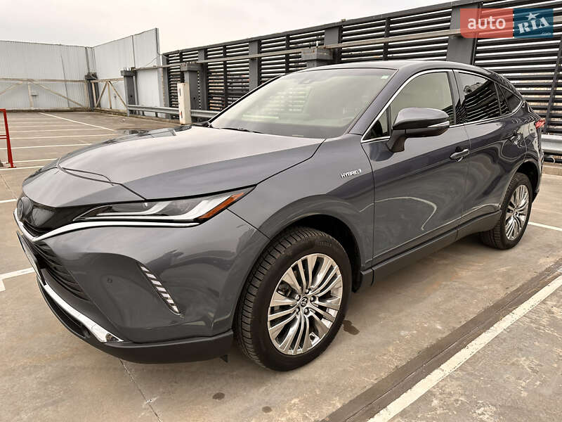 Позашляховик / Кросовер Toyota Venza 2021 в Києві