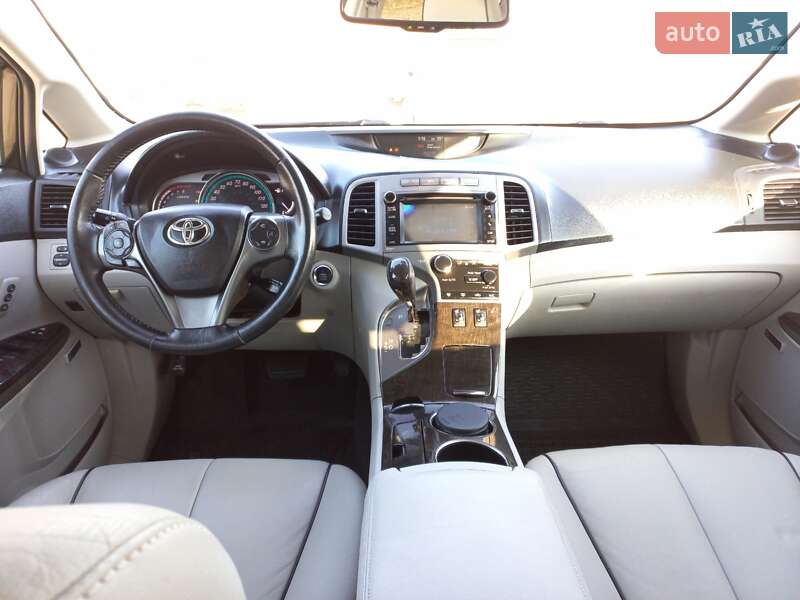 Внедорожник / Кроссовер Toyota Venza 2012 в Одессе
