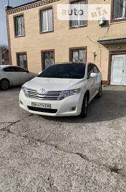 Внедорожник / Кроссовер Toyota Venza 2011 в Черноморске