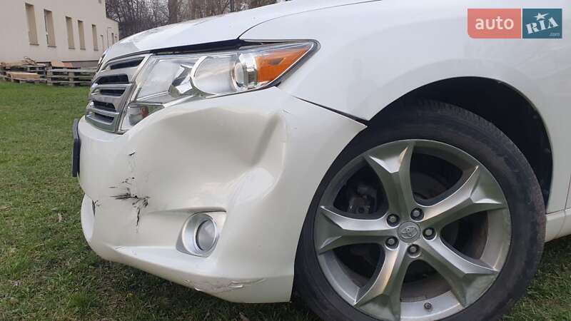 Внедорожник / Кроссовер Toyota Venza 2011 в Черкассах