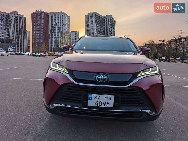 Внедорожник / Кроссовер Toyota Venza 2021 в Киеве