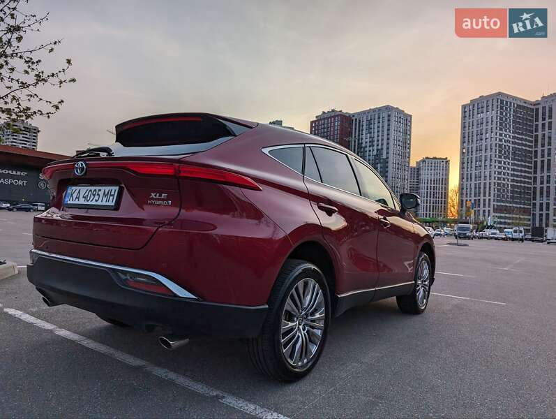 Внедорожник / Кроссовер Toyota Venza 2021 в Киеве