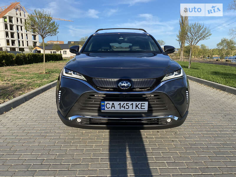 Позашляховик / Кросовер Toyota Venza 2021 в Умані