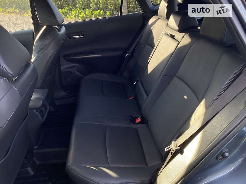 Позашляховик / Кросовер Toyota Venza 2021 в Умані