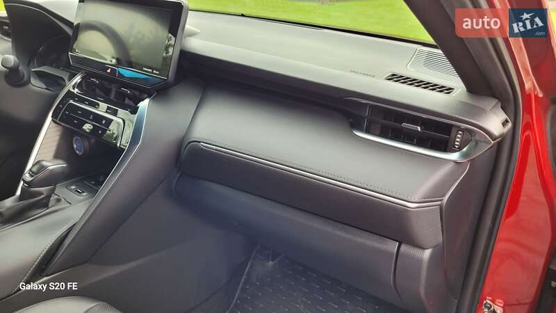 Позашляховик / Кросовер Toyota Venza 2021 в Дніпрі