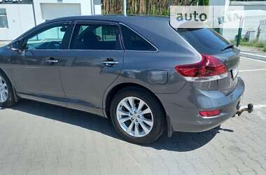 Позашляховик / Кросовер Toyota Venza 2013 в Києві