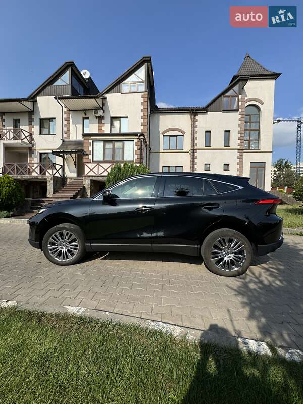 Позашляховик / Кросовер Toyota Venza 2021 в Чернівцях