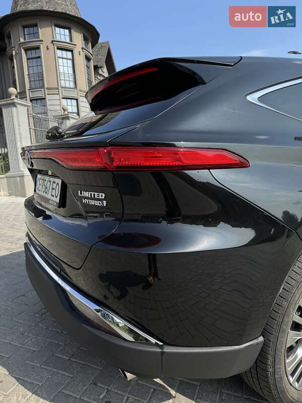 Позашляховик / Кросовер Toyota Venza 2021 в Чернівцях