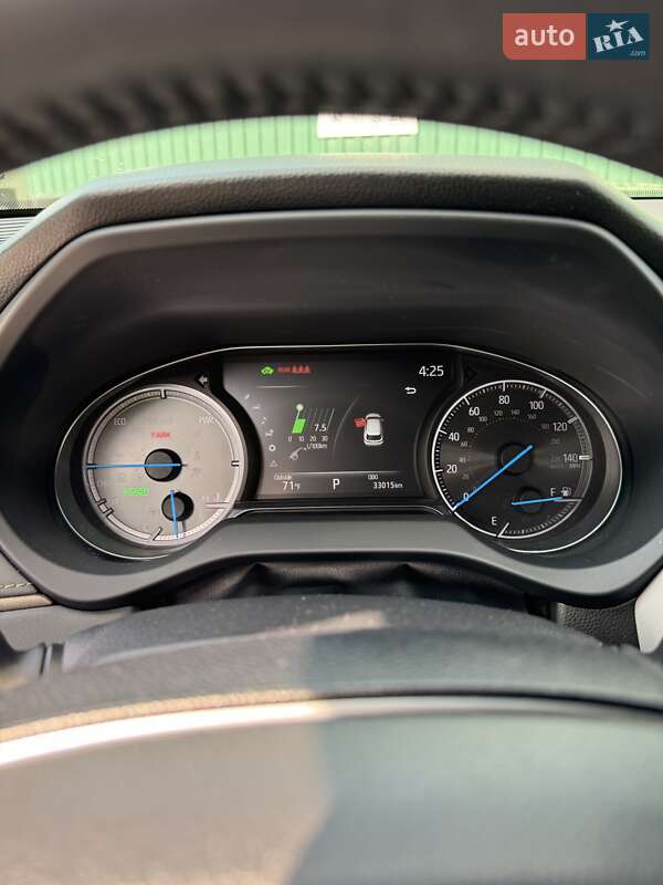 Позашляховик / Кросовер Toyota Venza 2021 в Чернівцях