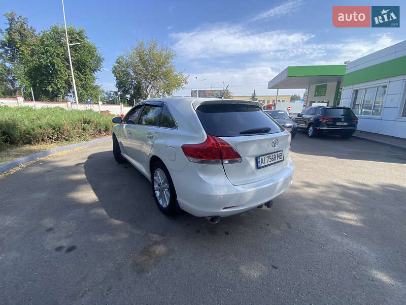 Внедорожник / Кроссовер Toyota Venza 2010 в Черкассах